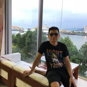 Meet your Posher, Khanh
